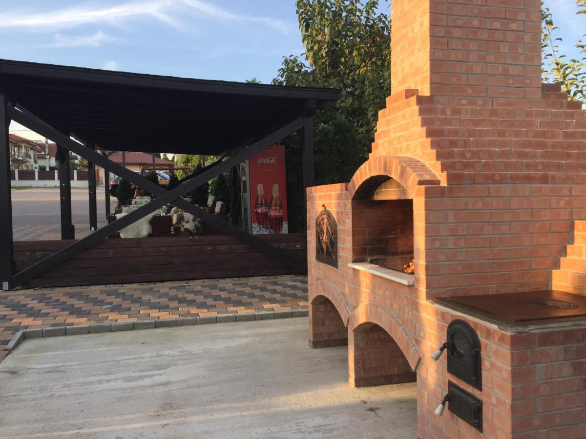 Valea Lupului  Tango Margo酒店 外观 照片